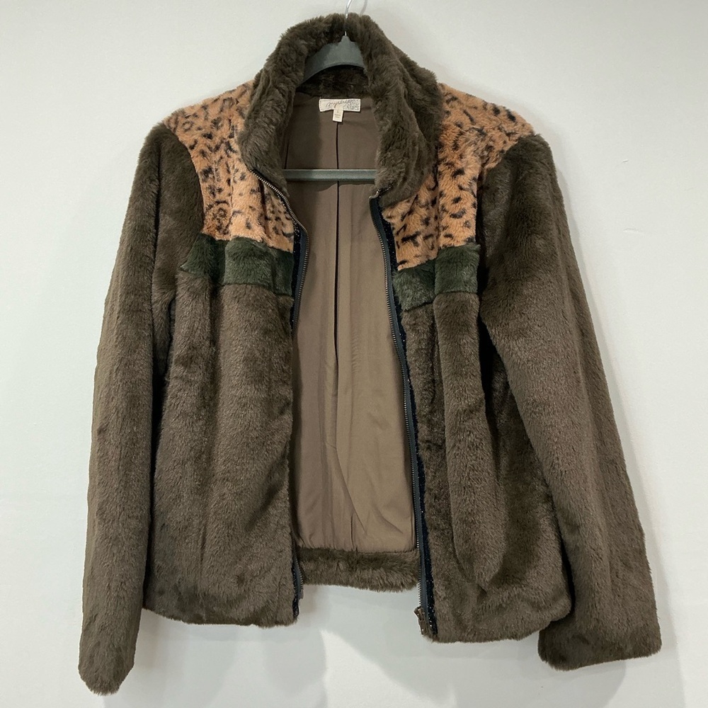 NWOT Mystree Women’s Long Sleeve Faux Fur Animal Print Jacket - Picture 4 of 11